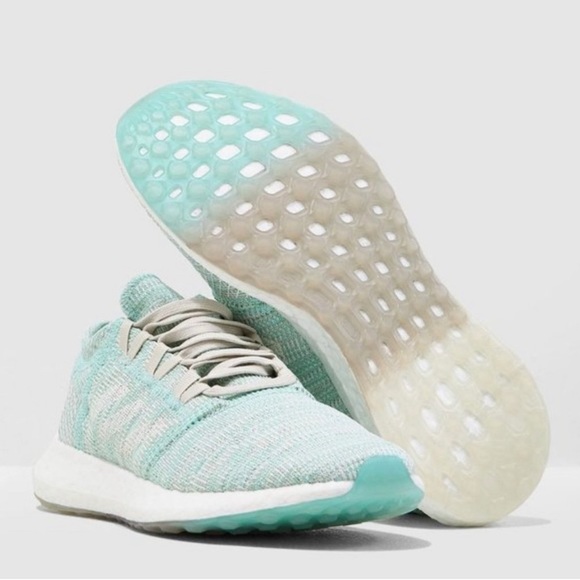 Adidas PureBoost Go Running Shoes Boost Green White Sneaker Size 9 - Picture 3 of 10